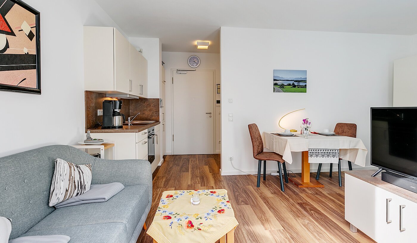 Appartement au rez-de-chaussée avec 1 pièce | München-Milbertshofen | 2202ML8 | Gemütliche Sitzecke...