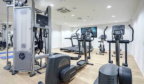 Apartment avec 1.5 pièces | München-Neuhausen | 70444 | Fitnessraum