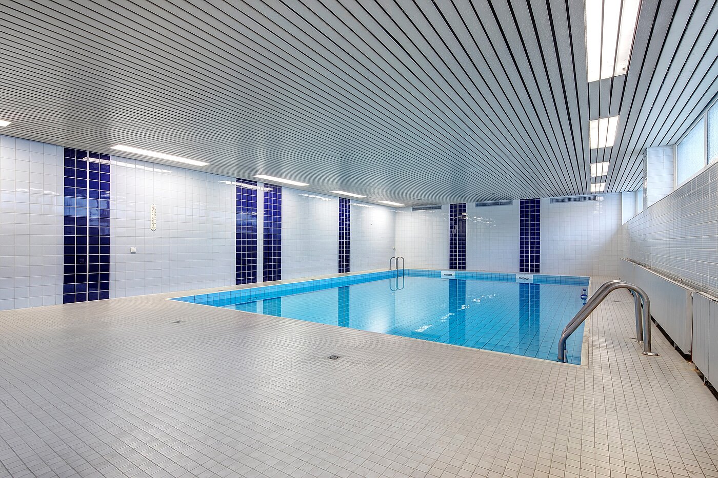 Appartement avec 1.5 pièces | München-Sendling-Westpark | 2207ML4 | Hauseigenes Hallenbad mit...