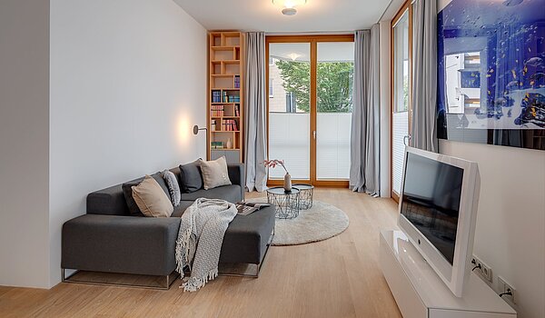 Rez-de-chaussée surélevé avec 3 pièces | München-Sendling | 2009ML8 | Sehr schöner Wohnraum...