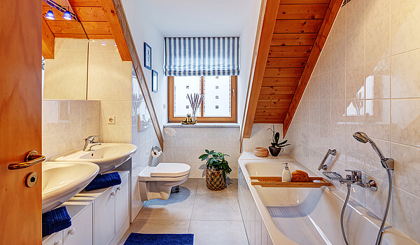 Appartement en duplex avec 3.5 pièces | München-Trudering | 70391 | Badezimmer...