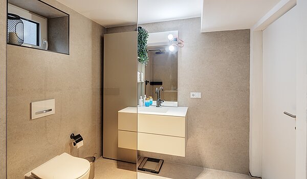 Maison d'angle mitoyenne avec 6 pièces | München-Trudering | 70191 | ...Duschbad