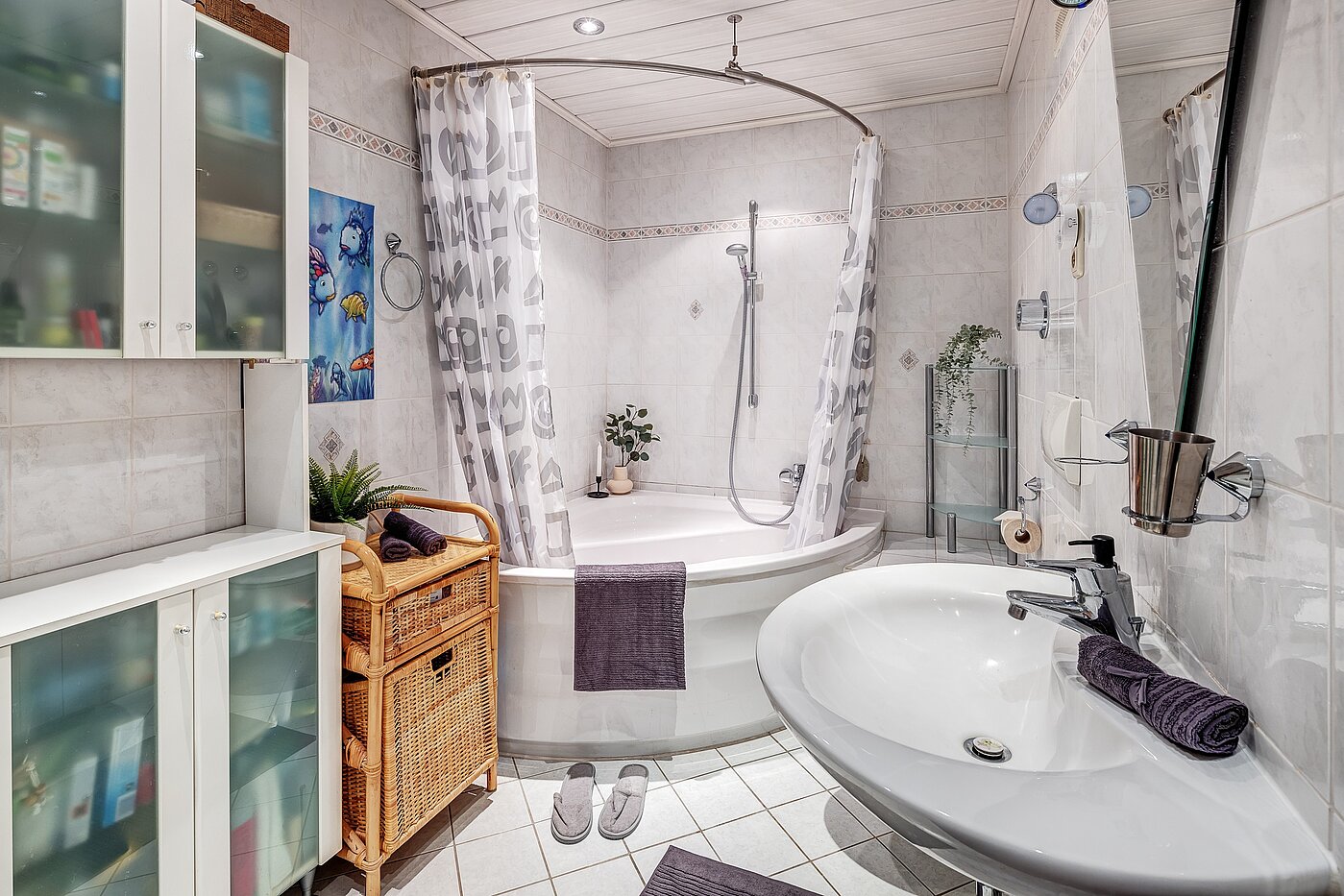 Appartement avec 2 pièces | Germering | 70029 | Bad mit Eckbadewanne