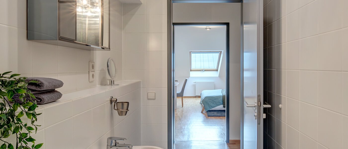 appartement avec terrasse sur le toit München Maxvorstadt - Museumsviertel 02 deux toilettes 1