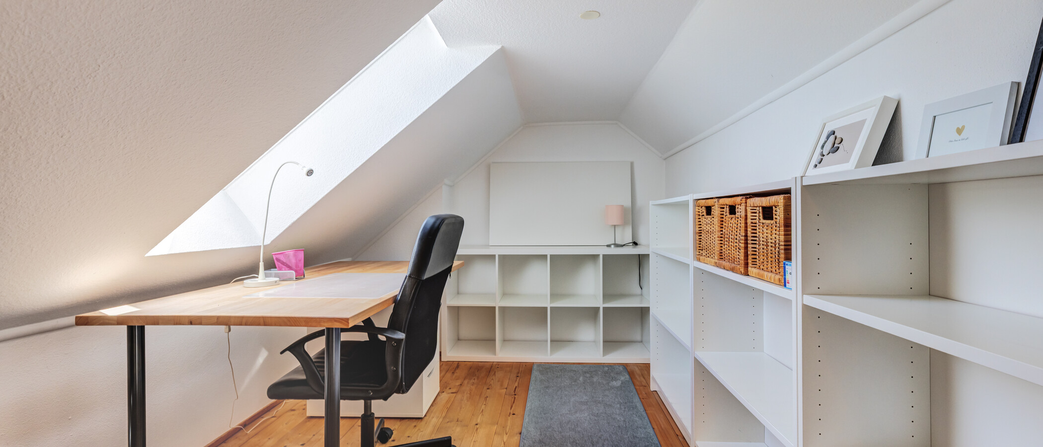 appartement avec mezzanine Neuried 01 coin bureau 10043