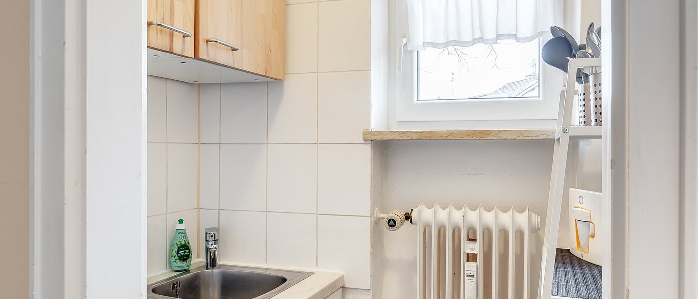 studio München Obersendling 01 cuisine 10104