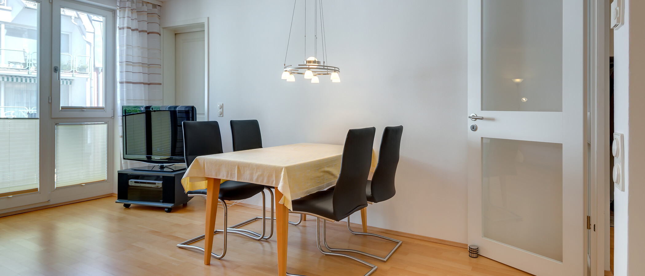 appartement München Schwabing-West (rund um den Hohenzollernplatz) 02 salon 10172