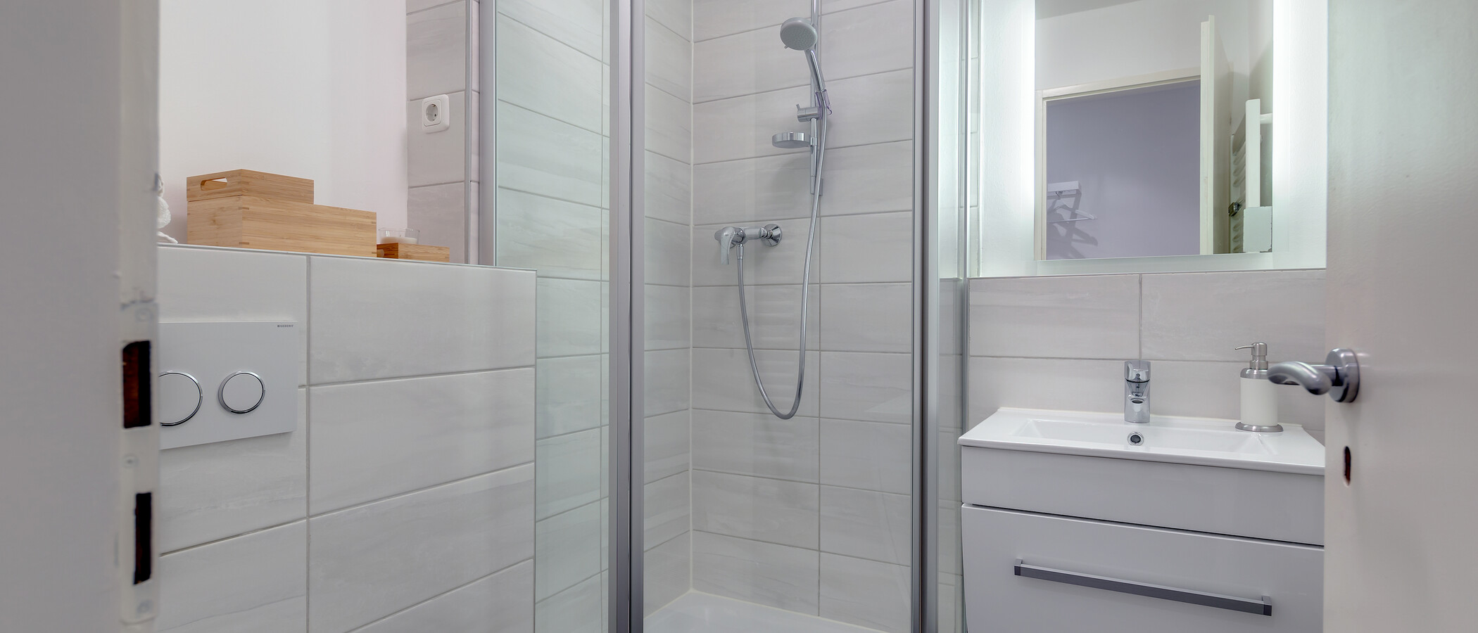 appartement München Schwabing-West 01 salle de bain 10179