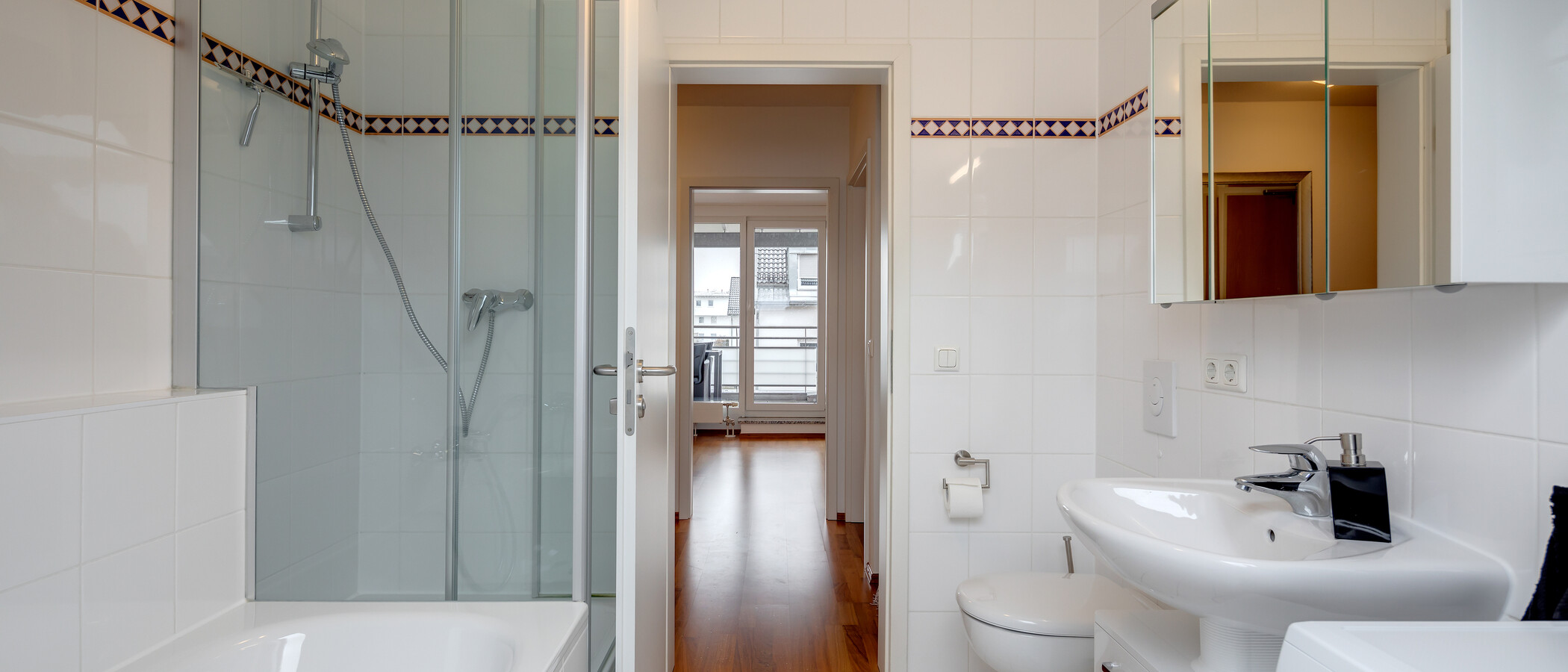 appartement sous les toits München Trudering 03 salle de bain 10283