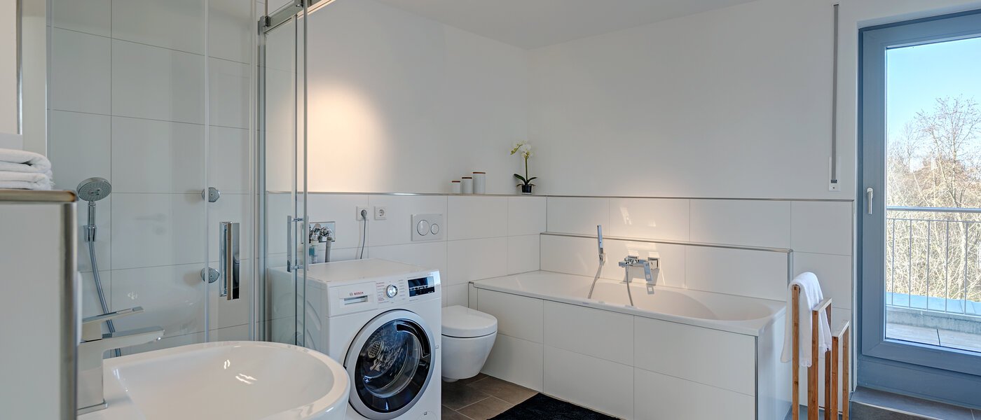 appartement avec terrasse sur le toit München Ramersdorf 01 salle de bain 10340