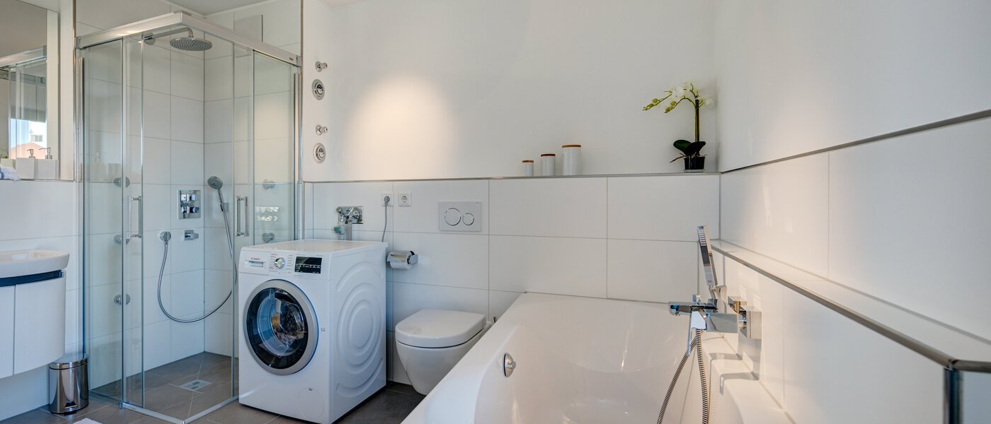 appartement avec terrasse sur le toit München Ramersdorf 05 salle de bain 10340