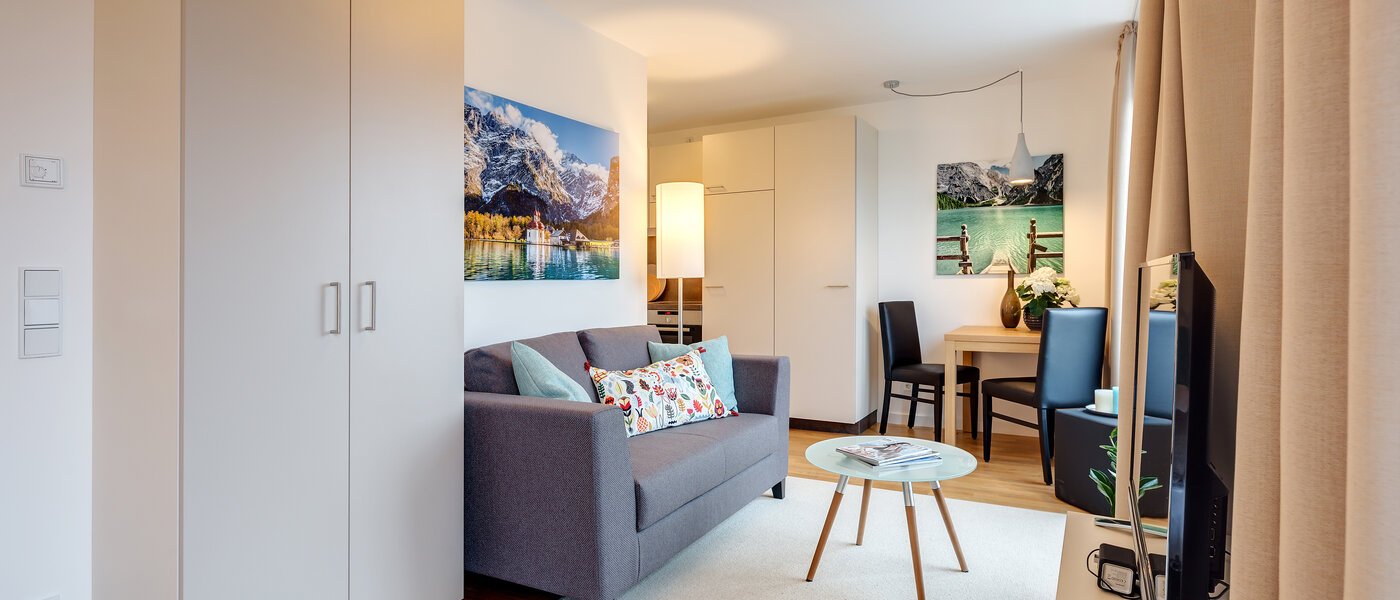 appartement München Am Hart 01 salon 10418