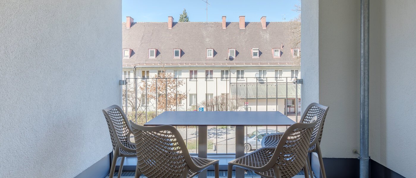 appartement München Am Hart 01 balcon 10529