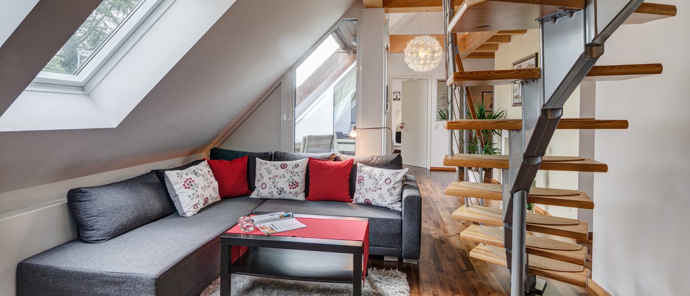 appartement sous les toits München Obersendling 01 salon 10566