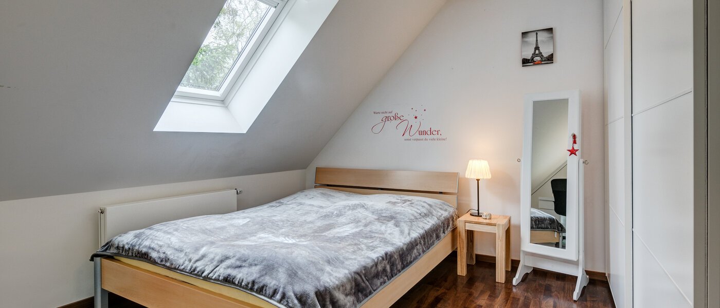 appartement sous les toits München Obersendling 01 2ème ch. à coucher 10566