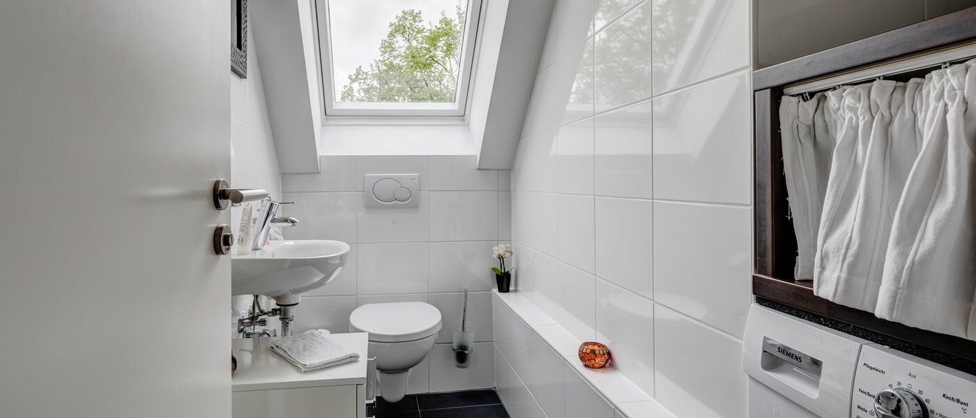 appartement sous les toits München Obersendling 01 deux toilettes 10566