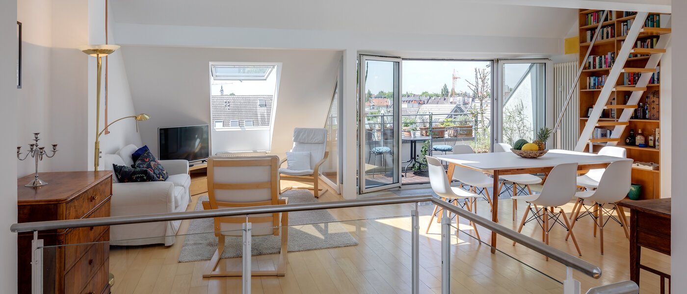 appartement style maisonnette München Sendling 06 salon 10582