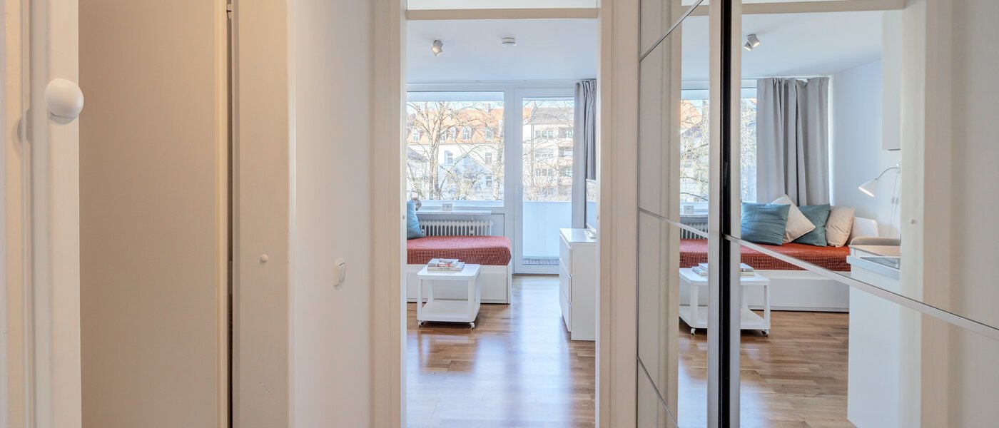 studio München Neuhausen 02 entrée/couloir 10591