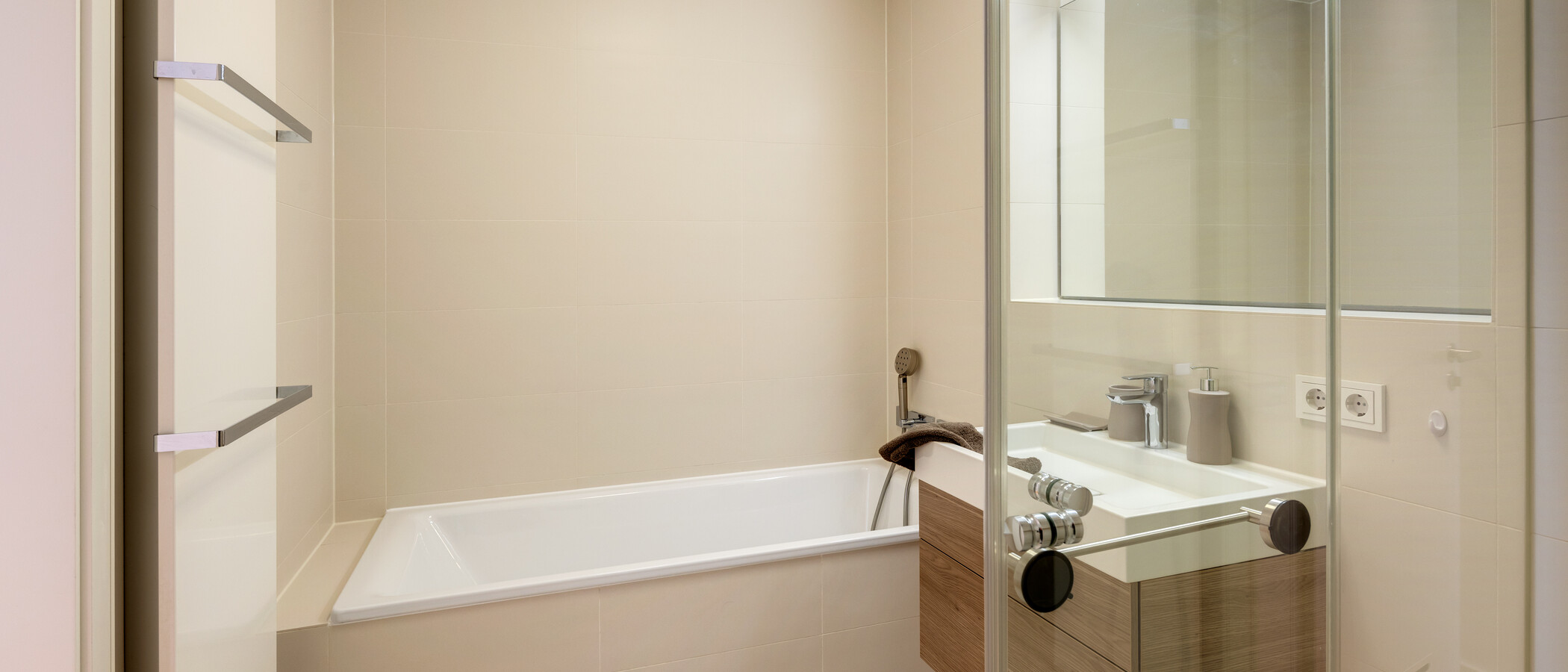 appartement München Nymphenburg 02 1ère salle de bain 10628
