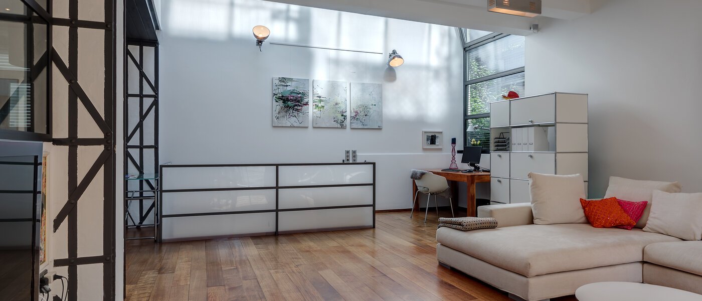 appartement style maisonnette München Isarvorstadt 04 salon 10712