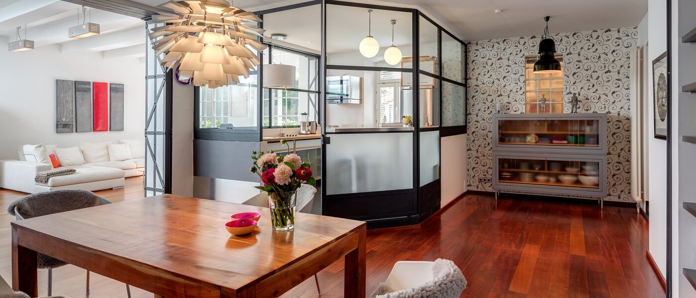 appartement style maisonnette München Isarvorstadt 01 salle à manger 10712