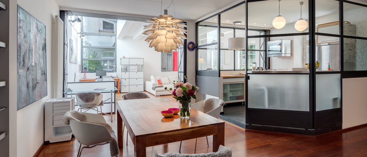 appartement style maisonnette München Isarvorstadt 02 salle à manger 10712