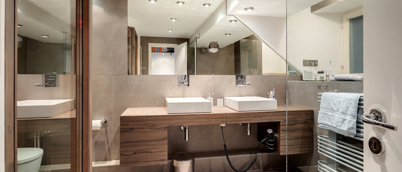 appartement style maisonnette München Isarvorstadt 01 salle de bain 10712