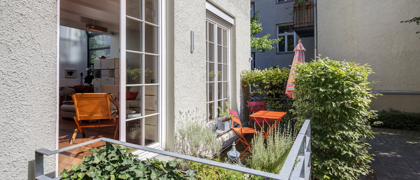 appartement style maisonnette München Isarvorstadt 01 balcon 10712