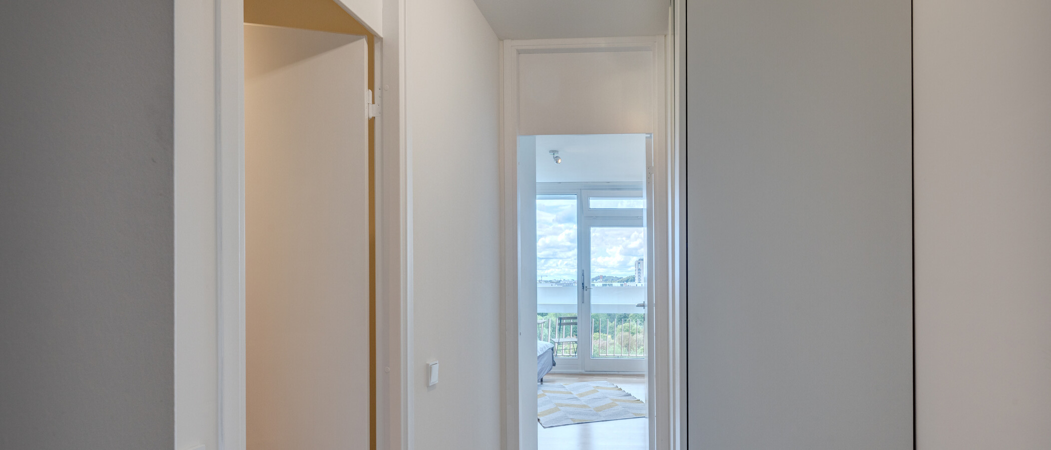 studio München Schwabing-Nord (zw. Leopoldstraße & Englischen Garten) 01 entrée/couloir 10753