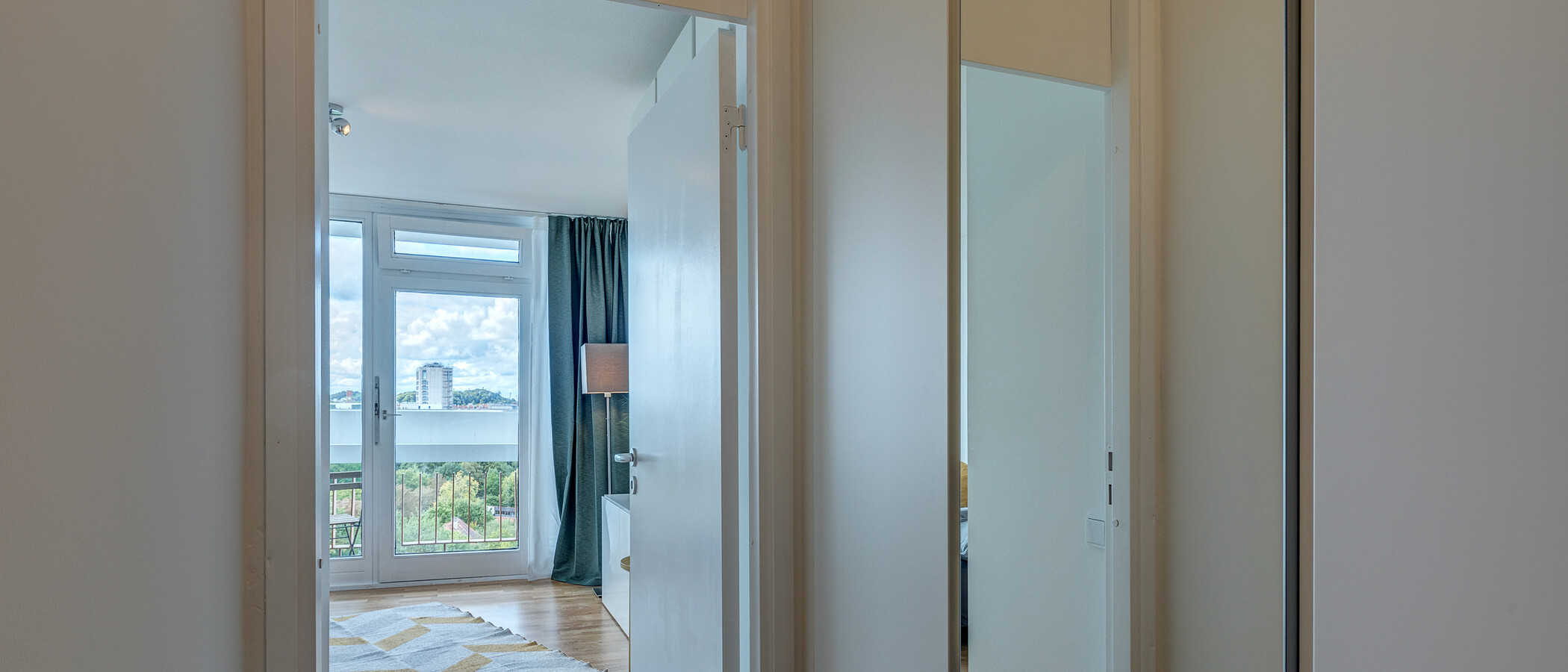 studio München Schwabing-Nord (zw. Leopoldstraße & Englischen Garten) 02 entrée/couloir 10753