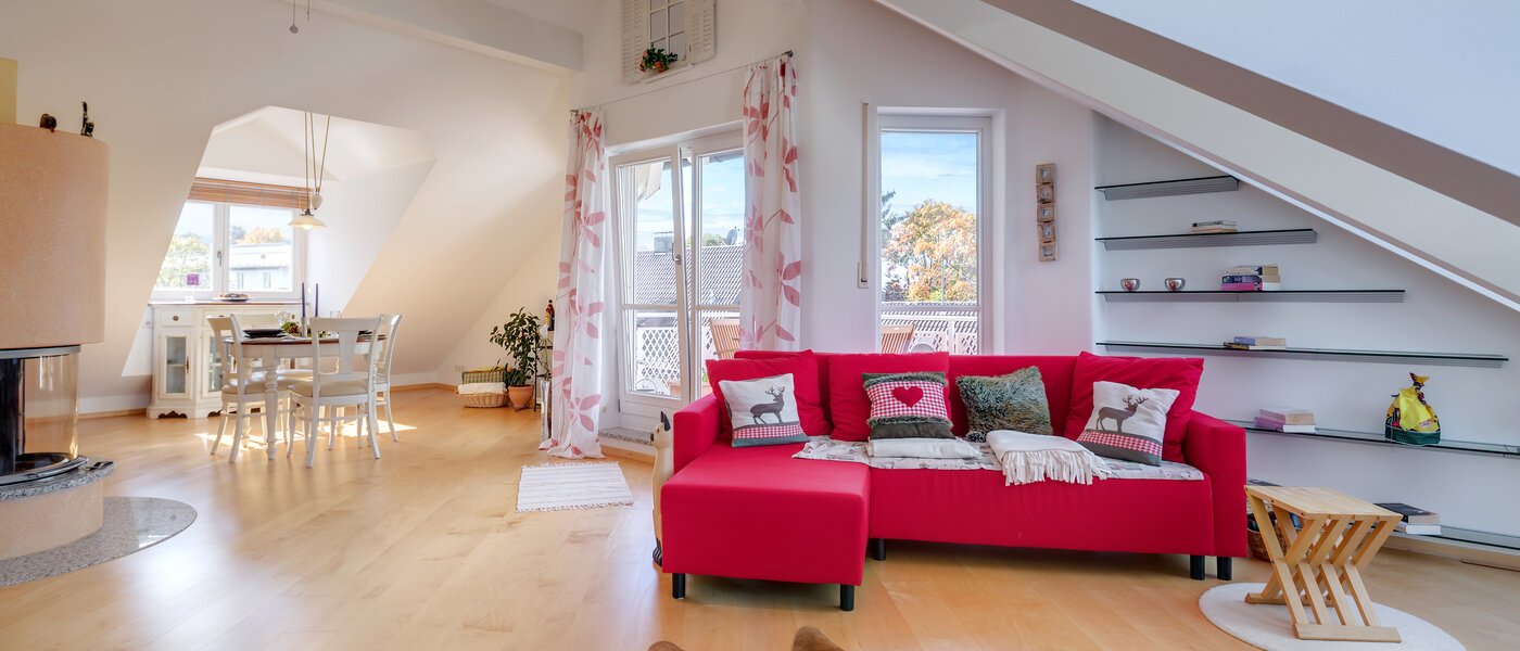 appartement sous les toits Neubiberg 01 salon 10767