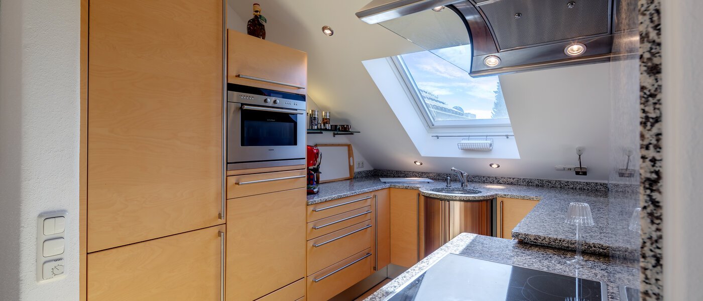 appartement sous les toits Neubiberg 01 cuisine 10767