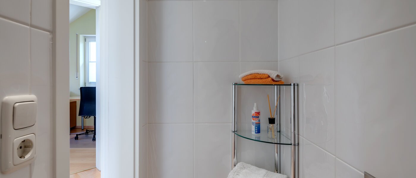 appartement sous les toits Neubiberg 02 deux toilettes 10767