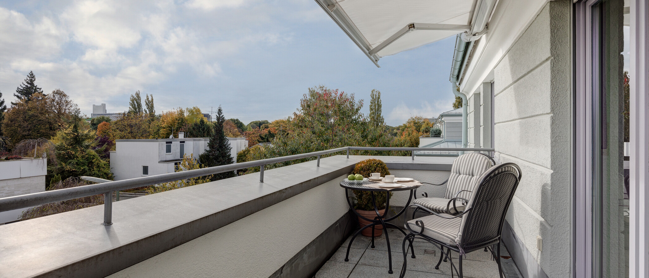 appartement avec terrasse sur le toit München Bogenhausen 02 2e terrasse 10781