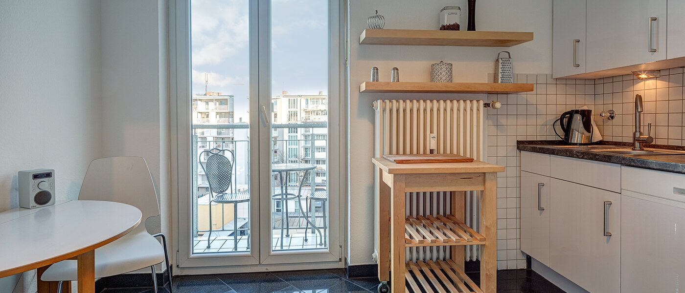 appartement München Schwabing (links der Leopoldstraße) 02 cuisine 10852