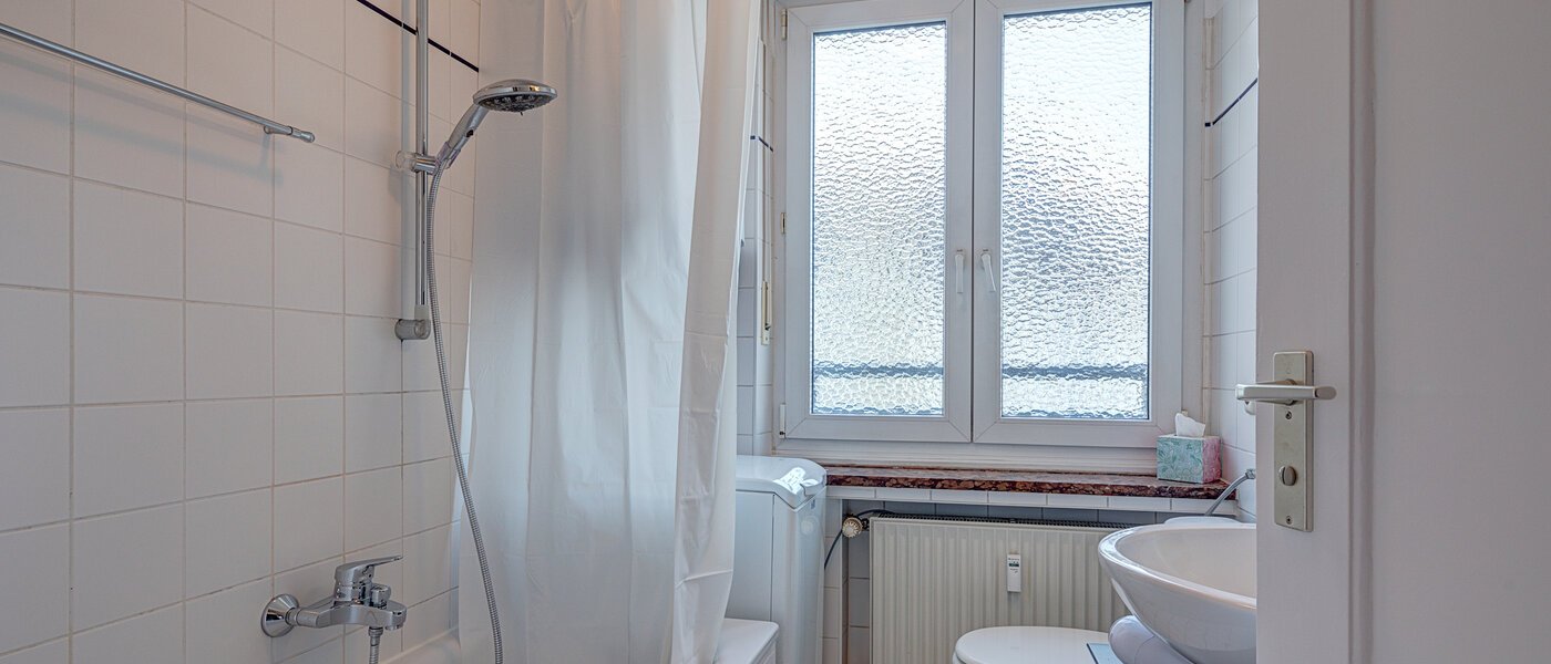 appartement München Schwabing (links der Leopoldstraße) 01 salle de bain 10852