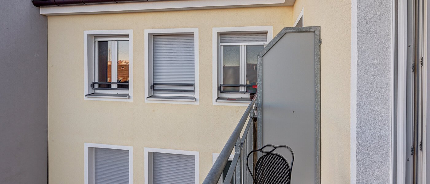 appartement München Schwabing (links der Leopoldstraße) 02 balcon 10852