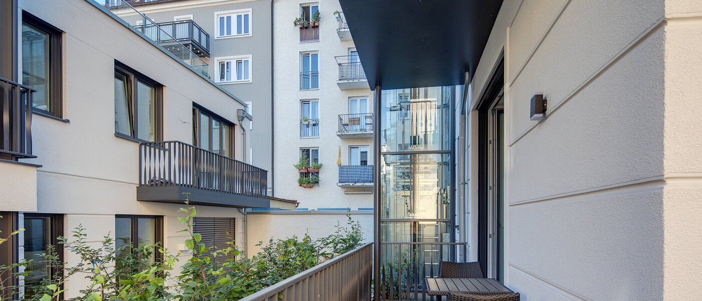 appartement München Maxvorstadt - Rund um den Josephplatz 02 balcon 10863