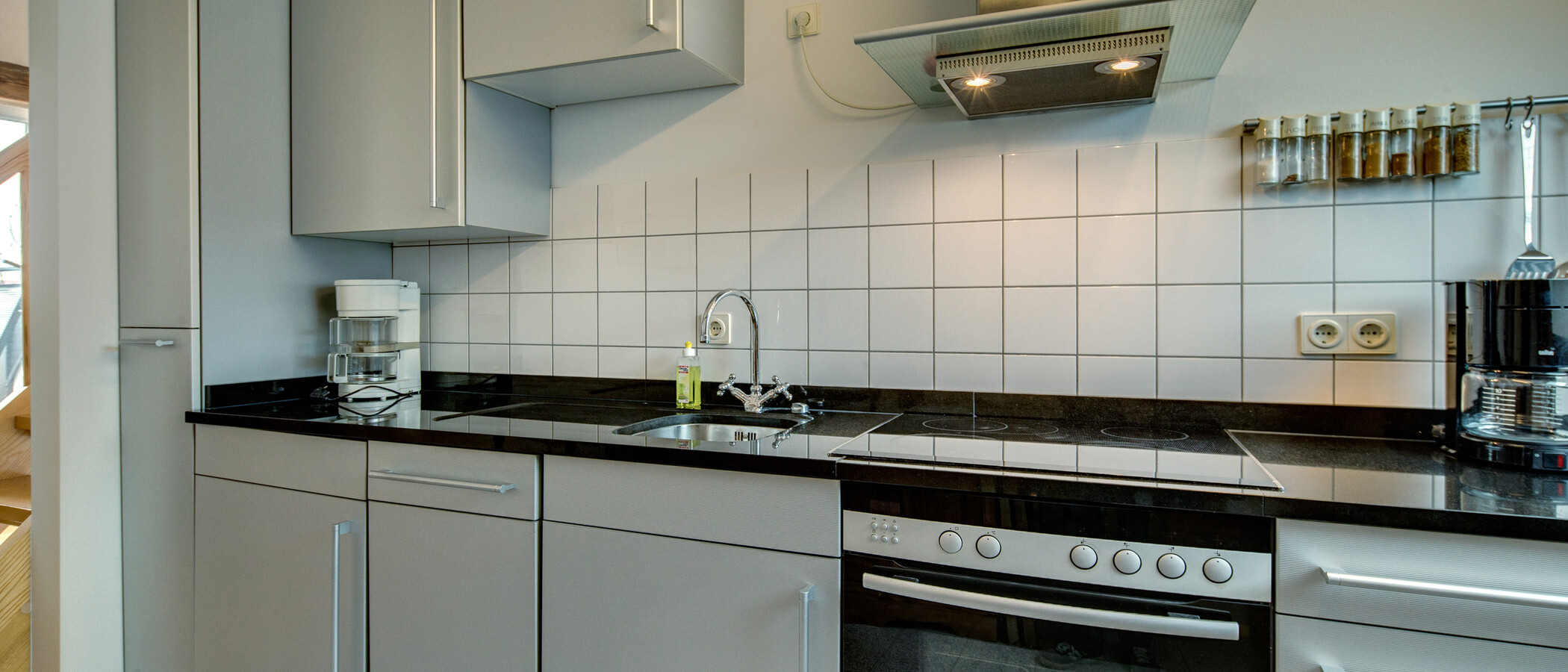 appartement avec mezzanine München Schwabing (links der Leopoldstraße) 02 cuisine 1090