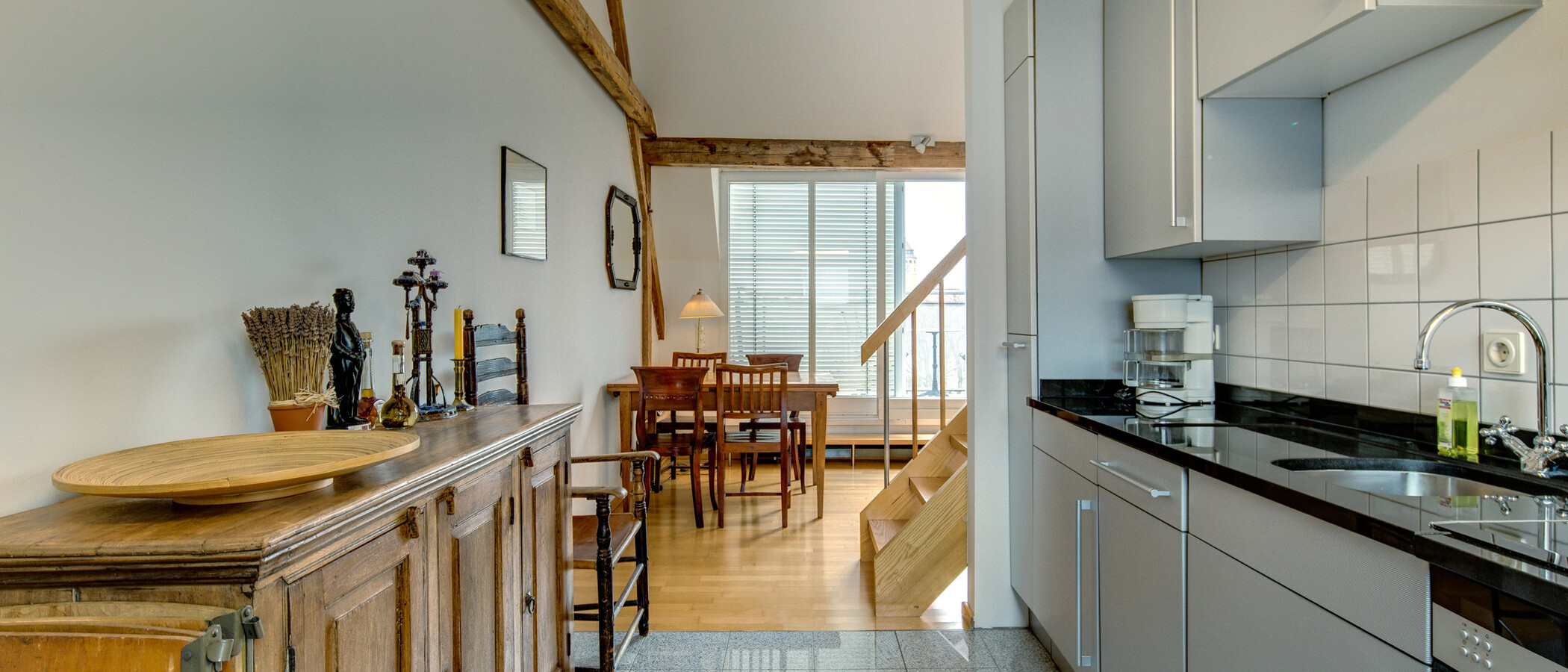 appartement avec mezzanine München Schwabing (links der Leopoldstraße) 03 cuisine 1090