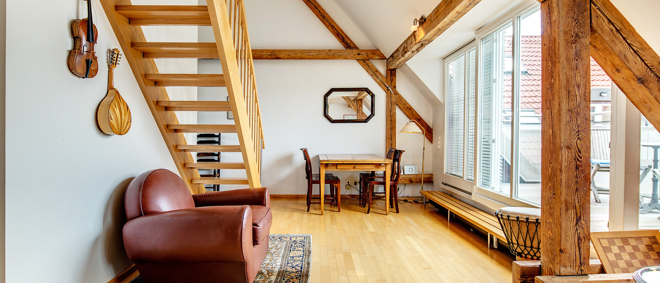 appartement avec mezzanine München Schwabing (links der Leopoldstraße) 03 pièce à vivre 1090