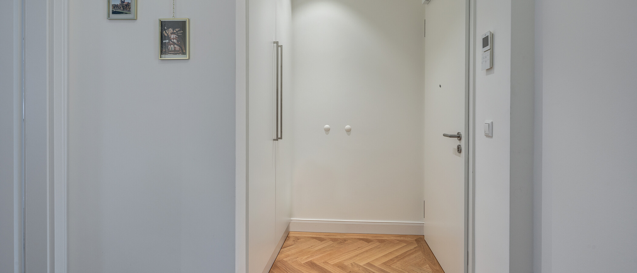 appartement München Maxvorstadt - Rund um den Josephsplatz 01 entrée/couloir 10909