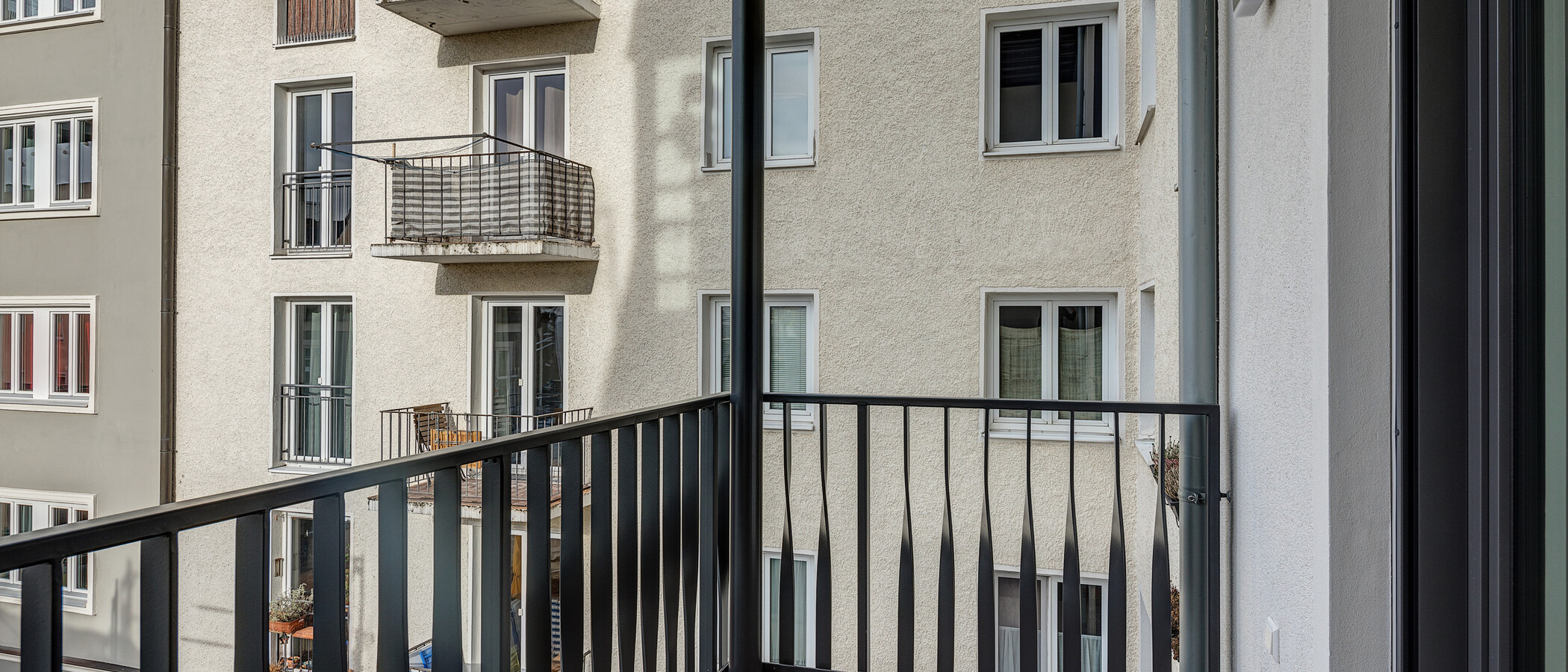appartement München Maxvorstadt - Rund um den Josephsplatz 01 balcon 10909