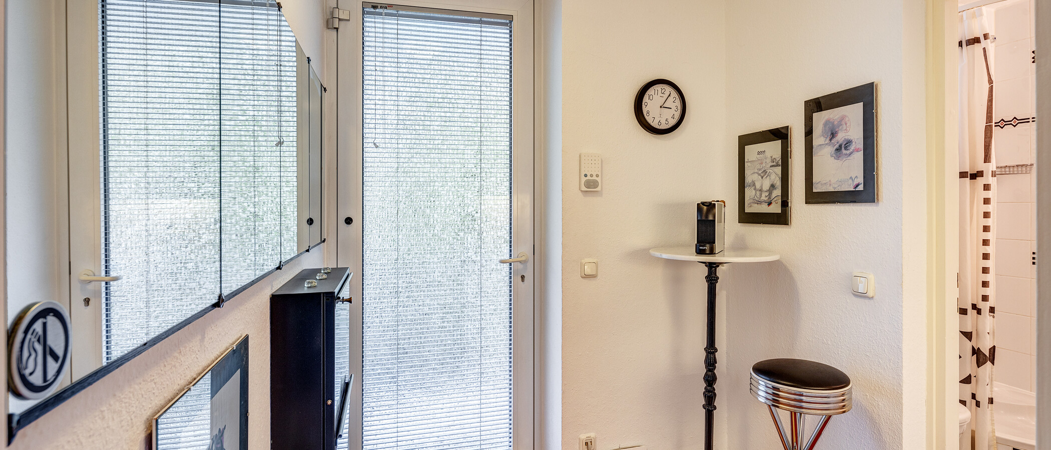 studio München Schwabing (links der Leopoldstraße) 01 entrée/couloir 1095