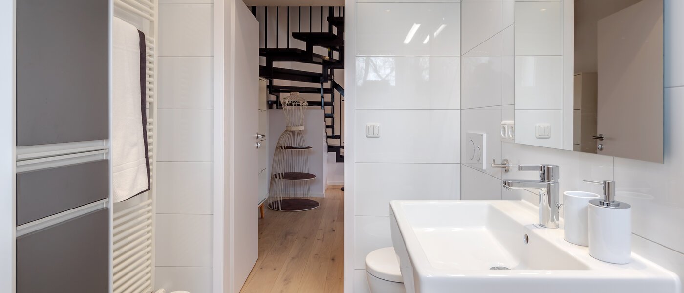 appartement style maisonnette München Oberföhring 02 salle de bain 10997