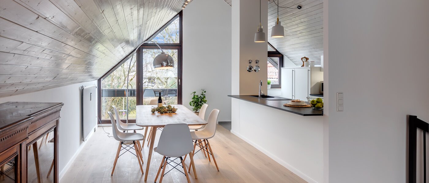 appartement style maisonnette München Oberföhring 01 salle à manger 10997