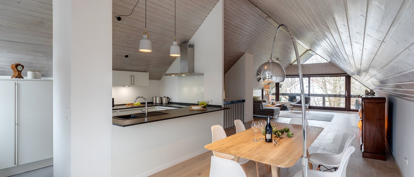 appartement style maisonnette München Oberföhring 02 salle à manger 10997