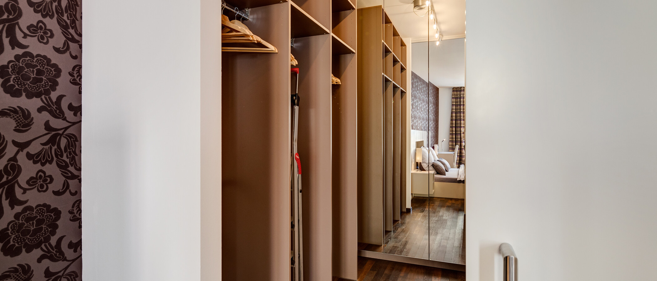 appartement München Altstadt 01 dressing 11002