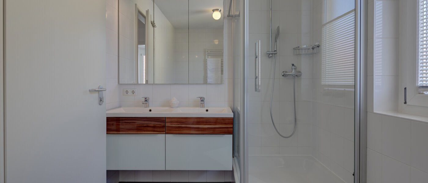 maison mitoyenne Gröbenzell 01 salle de bain 11015