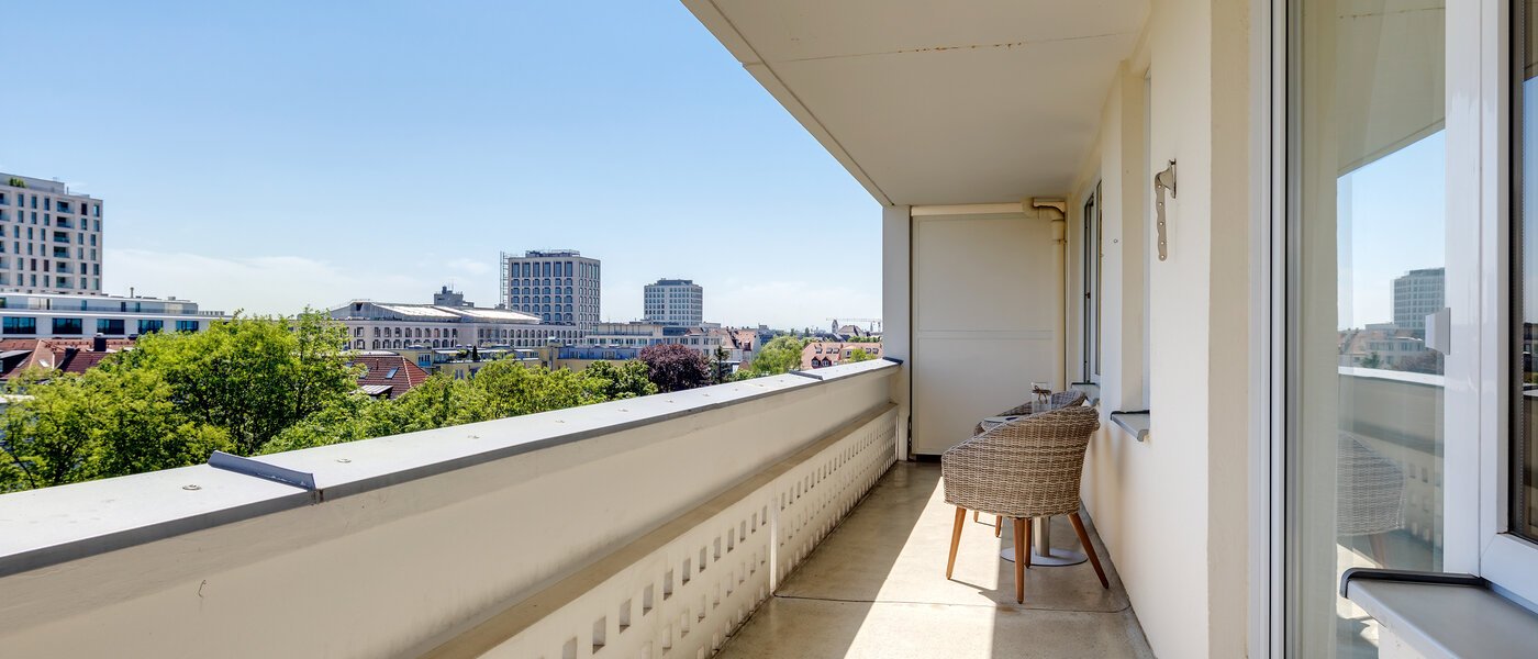 appartement München Schwabing (links der Leopoldstraße) 01 balcon 11029